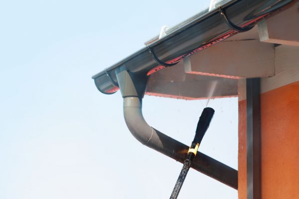 Eaves Power Washing in Arroyo Grande